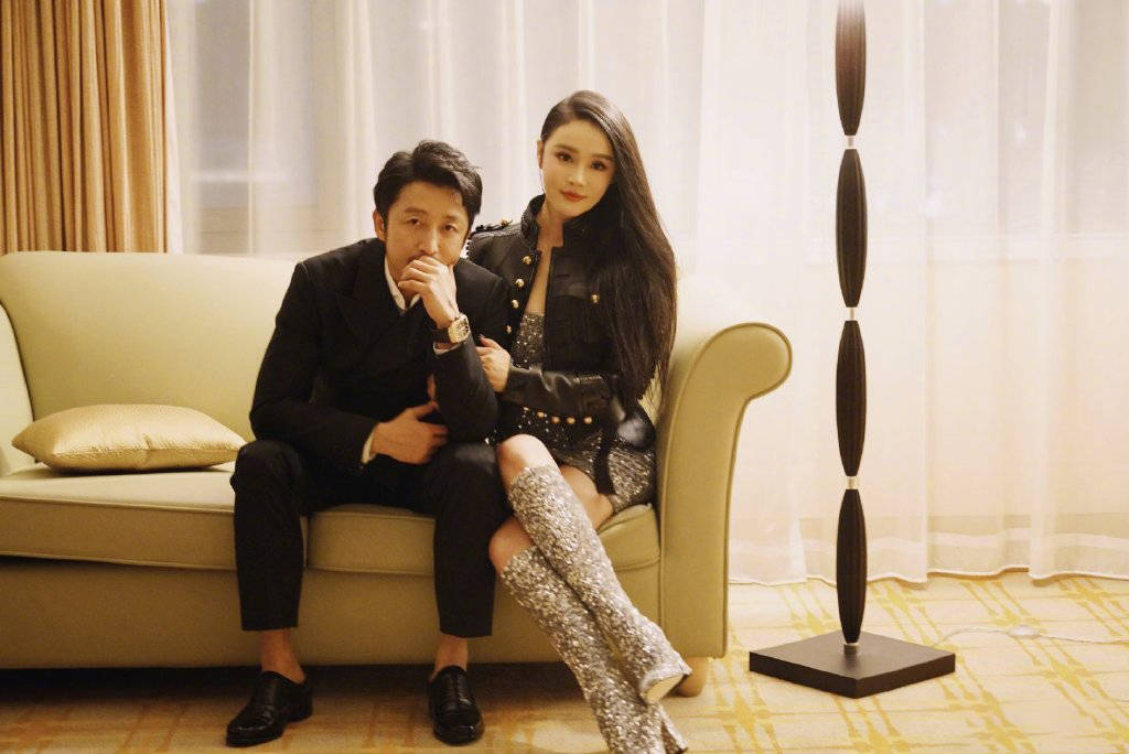 金牌练习生苹果下载版:他被誉为中国拳王，娇妻身材性感，如今身价过亿坐拥豪宅