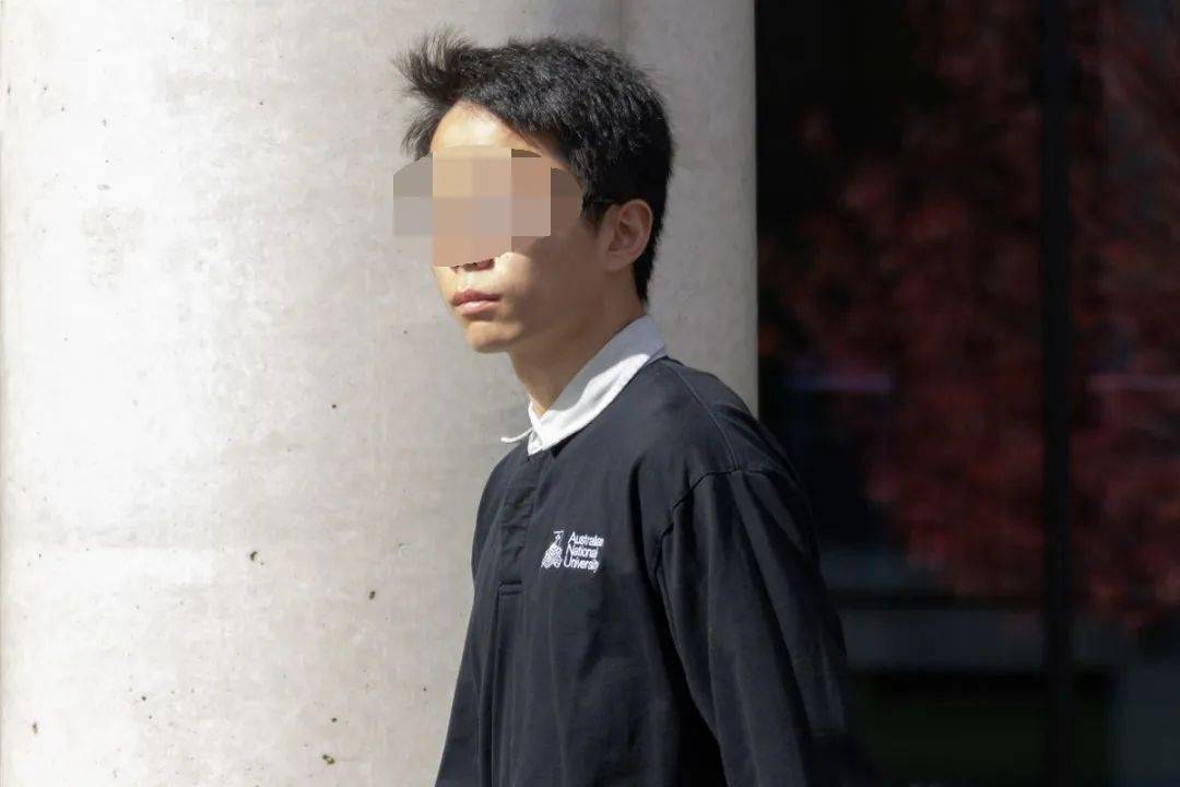 苹果手机版公交秘书:刚刚，又有中国留学生在澳洲被判刑！八大优秀生，前女友：一度以为自己会死在他手上